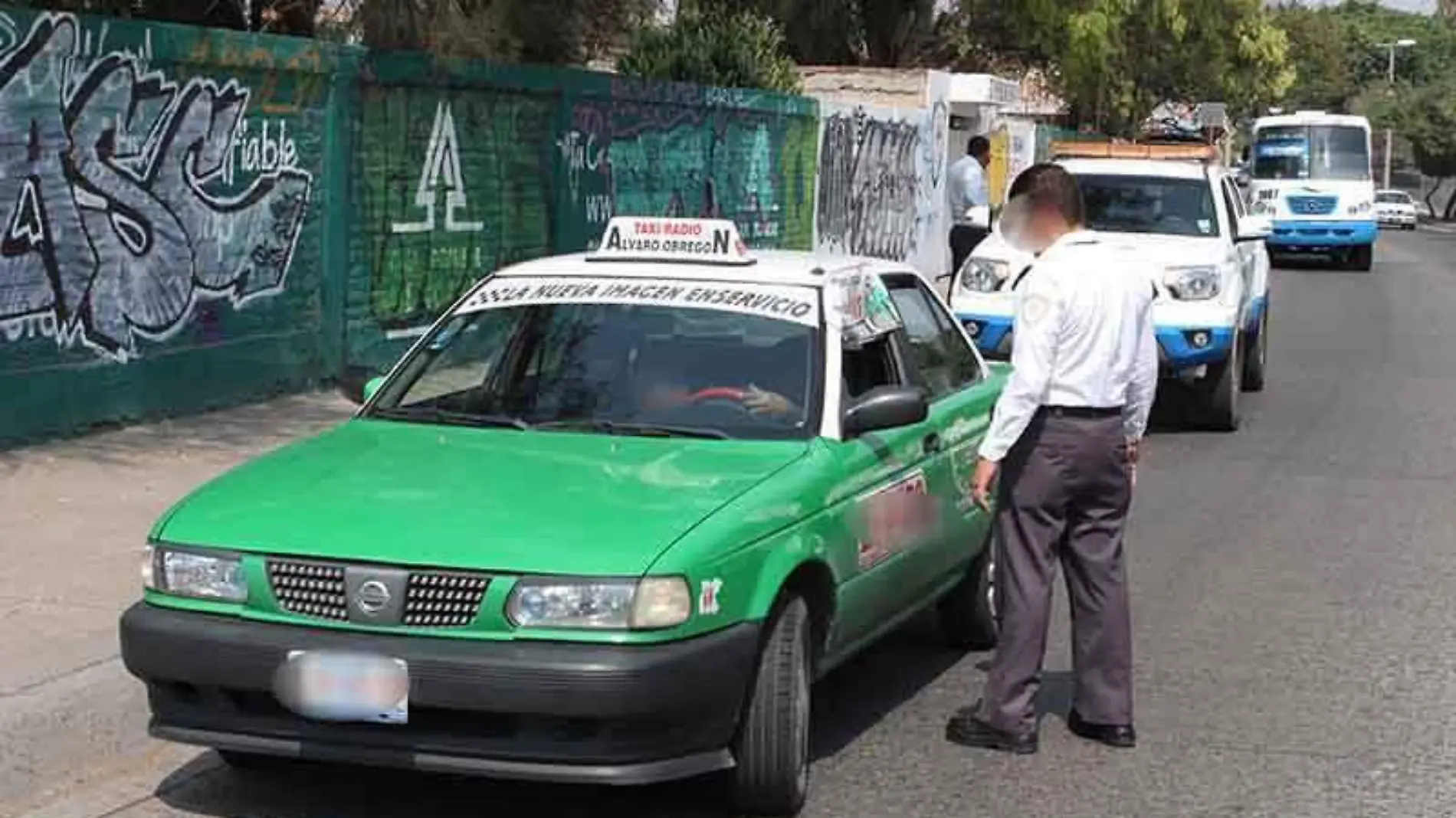 INCREMENTA TARIFA  DE TAXIS 2